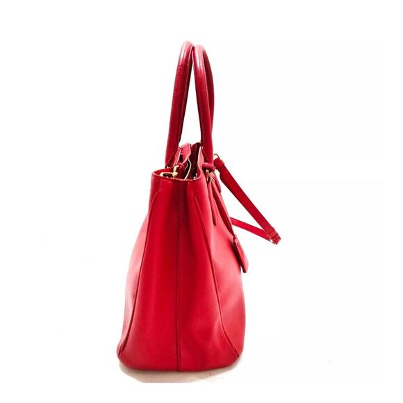 Authentic Prada Red Saffiano Galleria Tote Bag - Picture 3 of 8